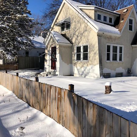 Meticulously Maintained One Bedroom Retreat! Minneapolis Exterior foto